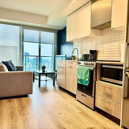 Cozy Condo Near Eatoncentre Mall Toronto Exteriör bild