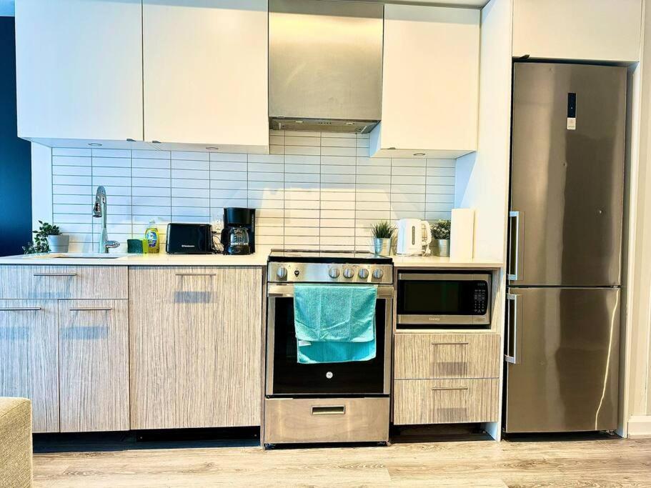 Cozy Condo Near Eatoncentre Mall Toronto Exteriör bild